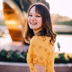 Meet your Posher, Naomi